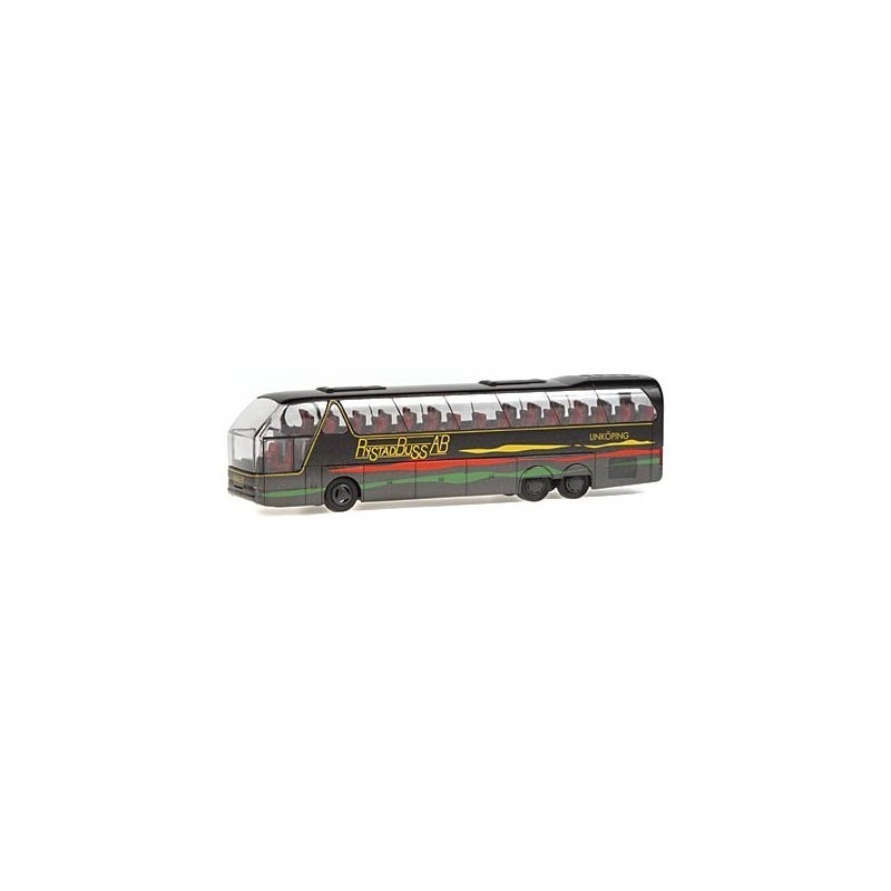 Model NEOPLAN Starliner 3-Achsig SHDL, skala 1:87, Rystad Buss AB, zielono-czerwone malowanie.