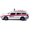 Model redukcyjny VW Golf IV Malteser, skala 1:87. Biały z czerwonymi i żółtymi pasami, logo Malteser.