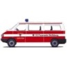 Model VW T4/LT MTW Wolfsburg, skala 1:87. Czerwono-biały samochód strażacki z napisem "112 Feuerwehr Wolfsburg".