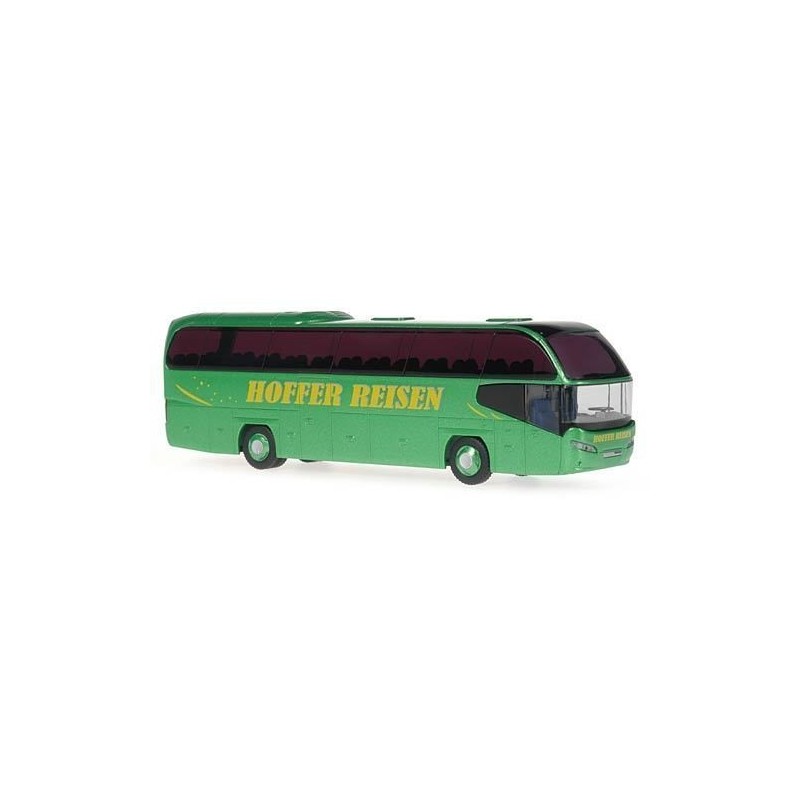 Model Neoplan Cityliner Hoffer Reisen, 1:87, zielony z żółtym napisem.