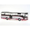 Model redukcyjny autobusu MERCEDES-BENZ Integro, skala 1:87, czerwono-szaro-czerwony z białymi detalami.