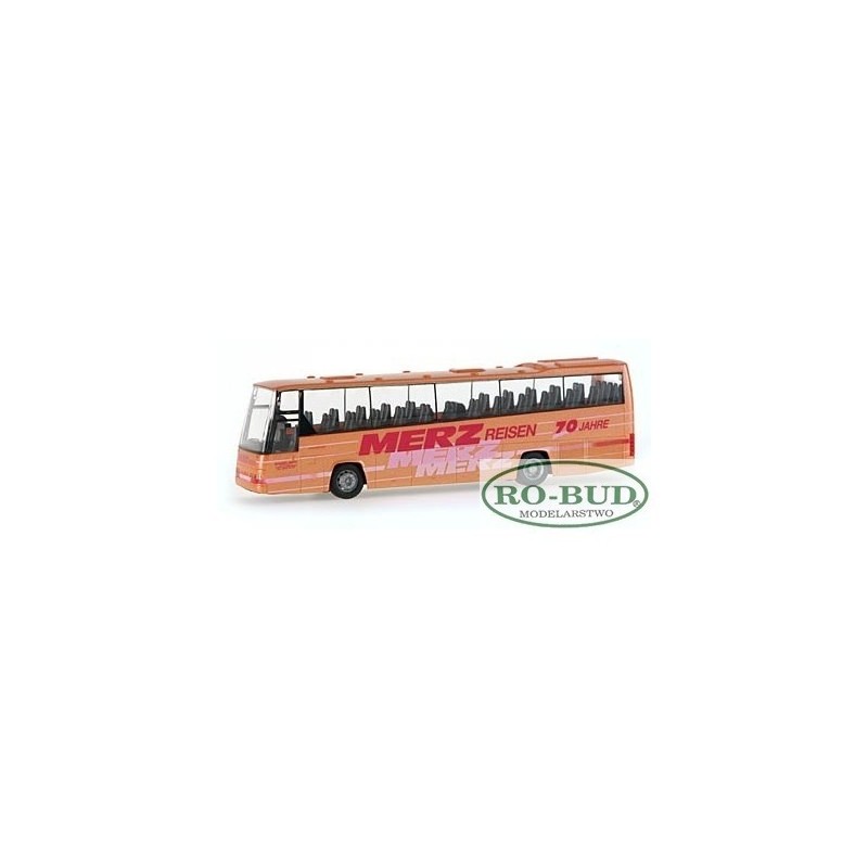 Model redukcyjny autobusu Volvo B12-600 Merz-Reisen, skala 1:87. Pomarańczowy, z czerwono-białym malowaniem i napisem "MERZ REIS