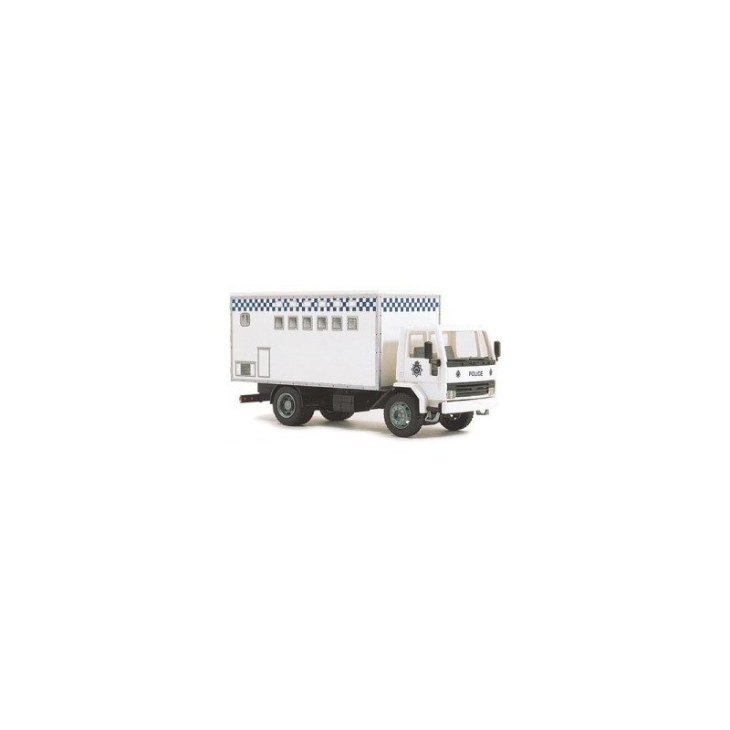Model FORD Cargo Police, skala 1:87. Biały samochód policyjny z czarno-białym paskiem.