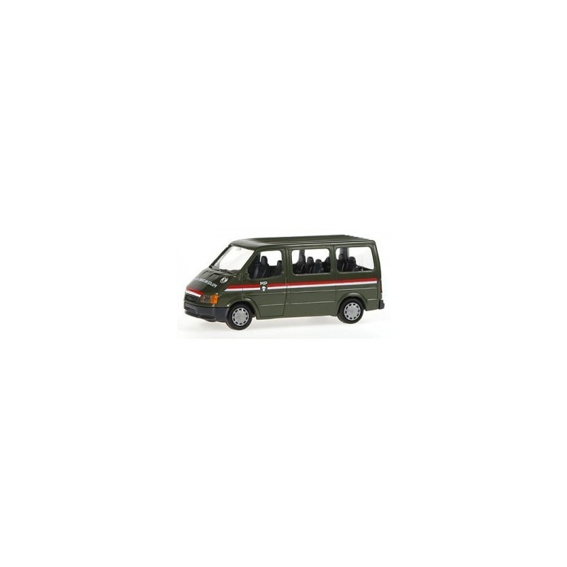 Ford Transit Police Militaire, skala 1:87, Rietze. Zielony z czerwono-białymi pasami.