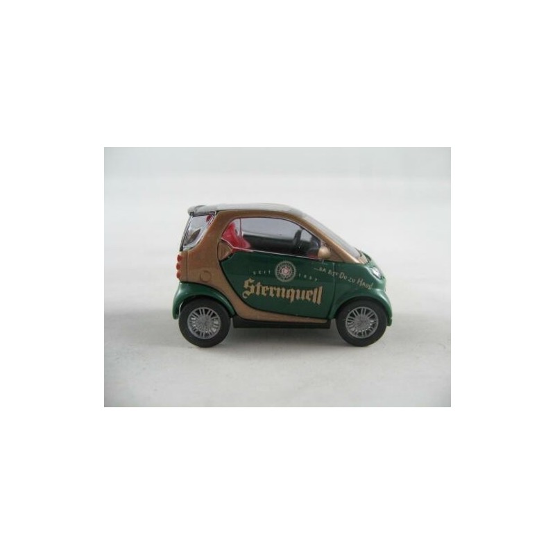 Model redukcyjny Smart Fortwo Sternquell, skala 1:87, zielono-brązowy z napisem Sternquell.