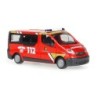 Model redukcyjny Opel Vivaro, skala 1:87, Feuerwehr Gladbeck. Czerwony samochód strażacki z oznaczeniem 112.