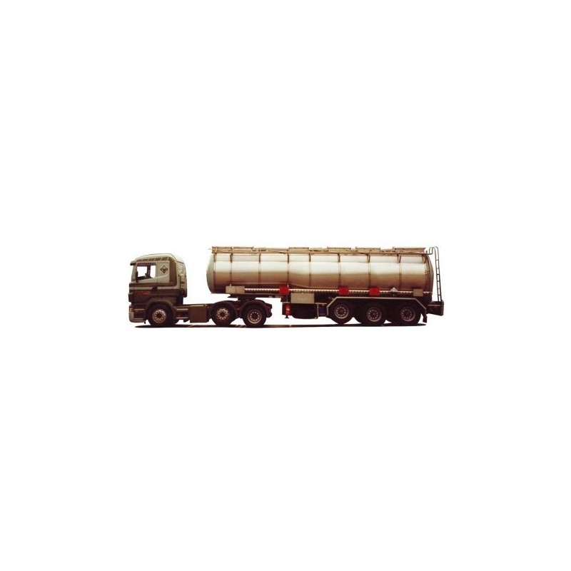 Model Scania "R" - (H)TSZ, skala 1:87, AWM. Ciężarówka z cysterną, kolorystyka brązowa.