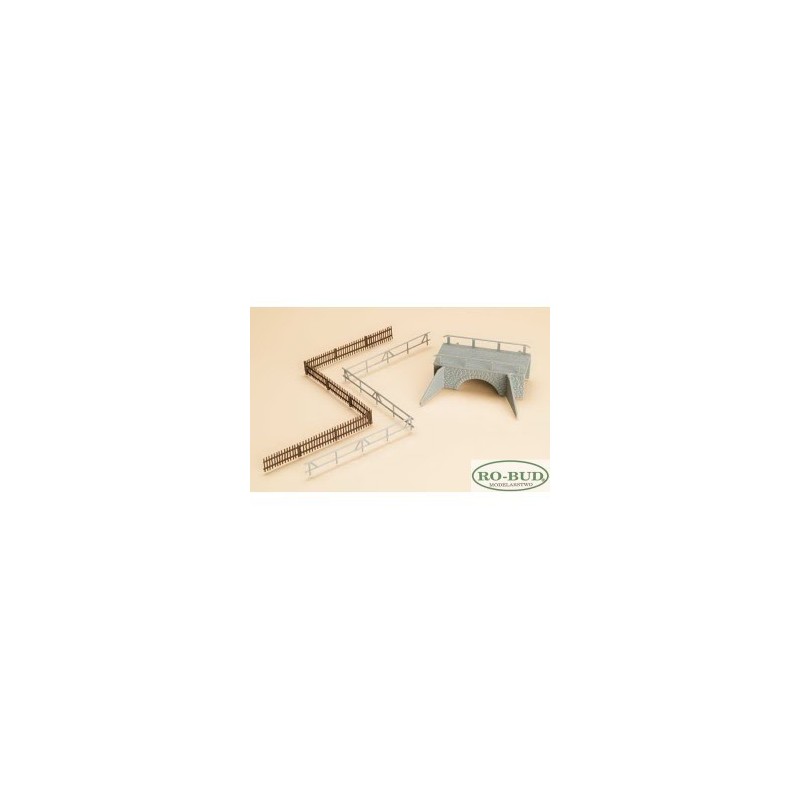 Mały mostek, skala 1:87, Ro-Bud. Szary, z detalami, długość 103mm.