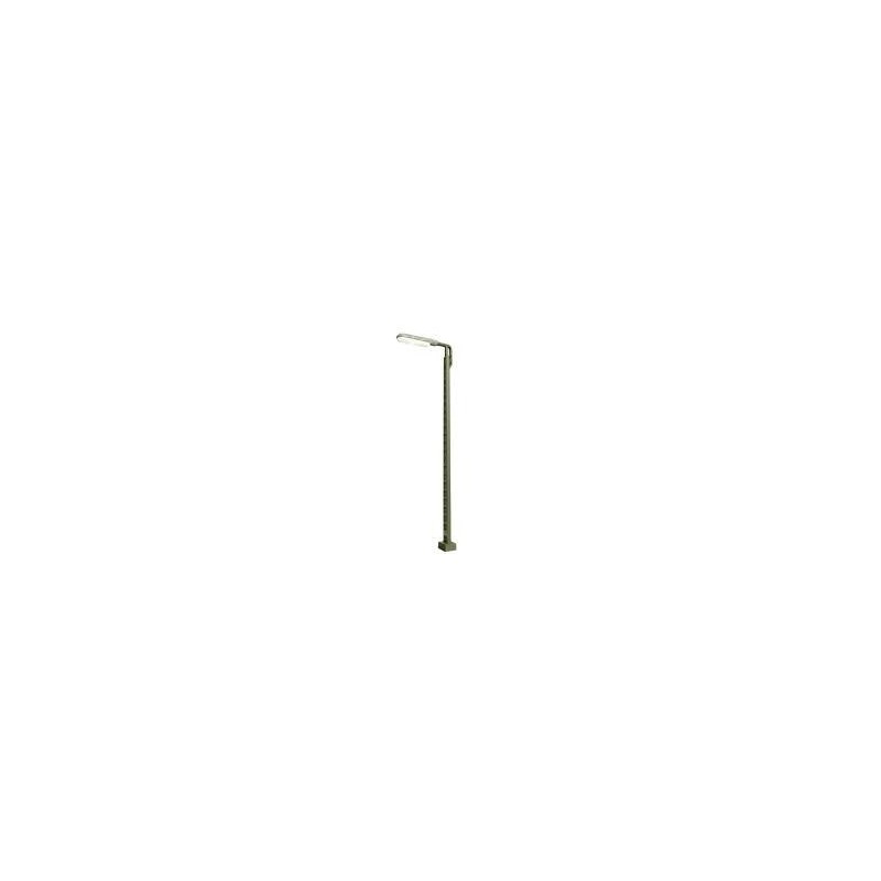Latarnia dworcowa, H0, metal, srebrna, detal architektoniczny.