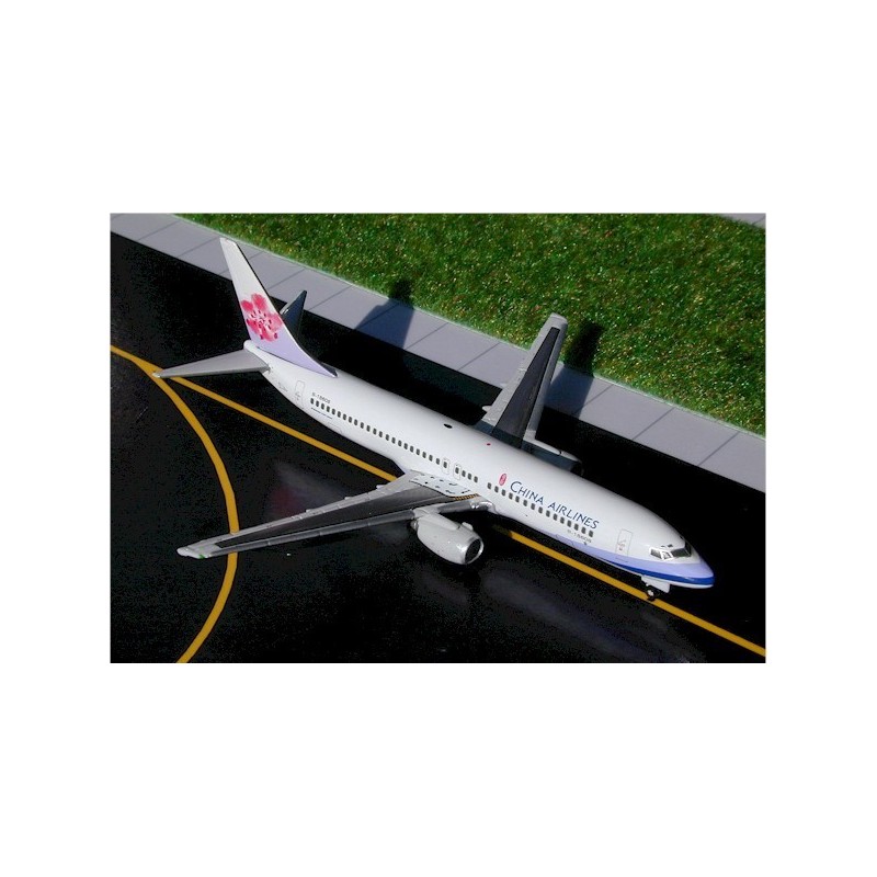 Model redukcyjny Boeing 737-800, skala 1:400, GeminiJets. Malowanie China Airlines.