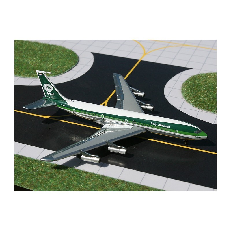 Model samolotu BWIA, skala 1:400, GeminiJets. Malowanie linii lotniczych z Iraqi airways.