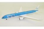 Boeing 787-10 Dreamliner...