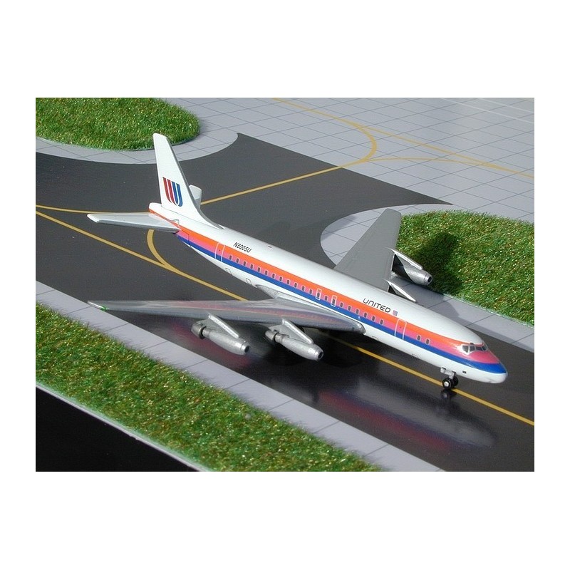 Model samolotu DC-8-21, skala 1:400, GeminiJets. Malowanie linii United, białe, pomarańczowe i niebieskie paski.