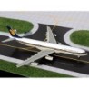 Model samolotu Airbus A340-300, skala 1:400, GeminiJets. Malowanie Jet Airways, detale linii paneli i logo.