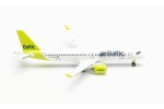 airBaltic Airbus A220-300...