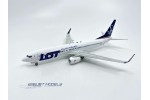 LOT Boeing 737-800