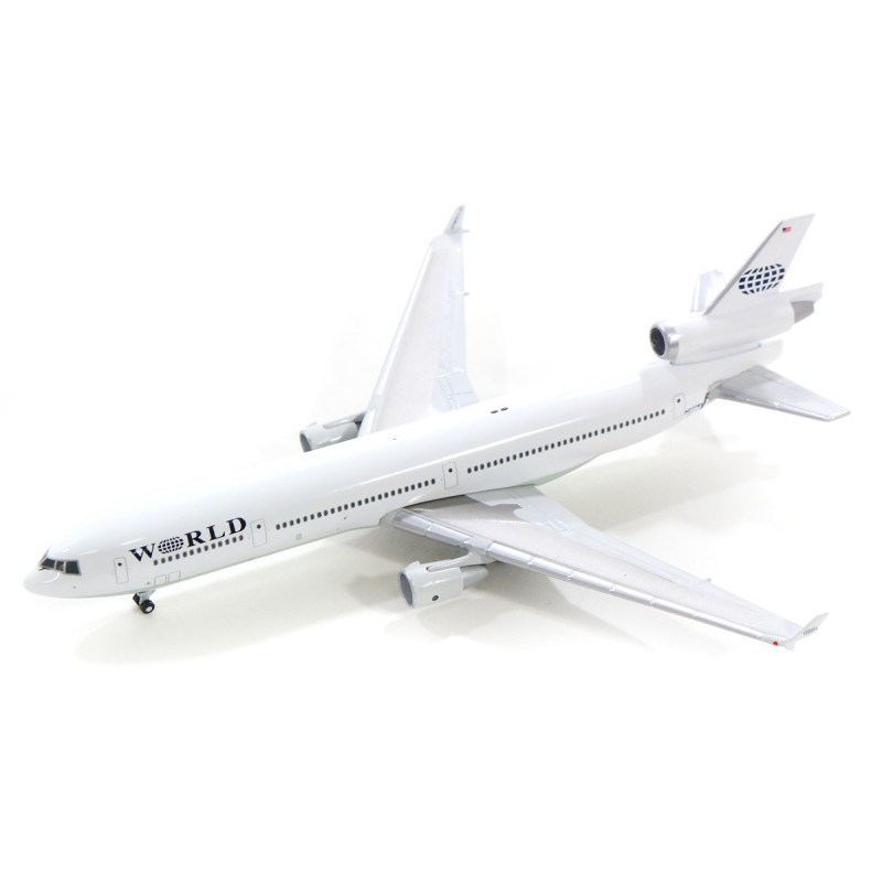 McDonnel Douglas MD-11 World, skala 1:400. Biały kadłub, logo World Airways.