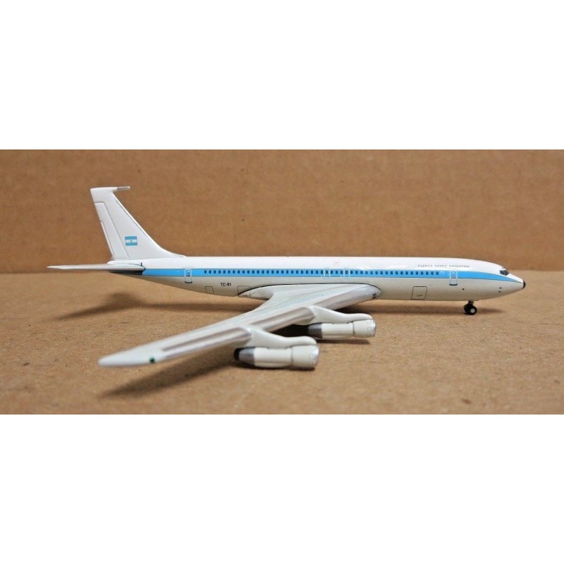 Model redukcyjny Boeing 707-320B/C, skala 1:400, Argentina Air Force, TC-91.
