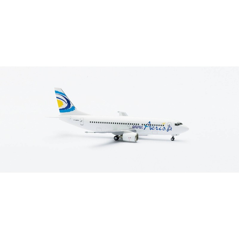 Model redukcyjny Boeing 737-300, skala 1:200, Herpa. Malowanie Aeris.