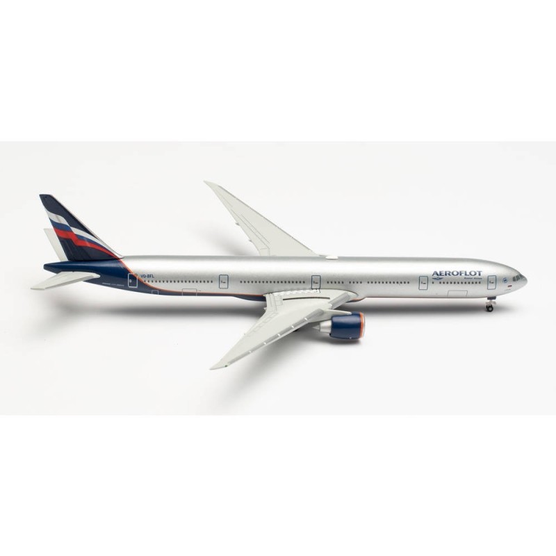 Model samolotu Boeing 777-300ER Aeroflot, skala 1:500, HERPA. Malowanie VQ-BFL "K. Balmont".