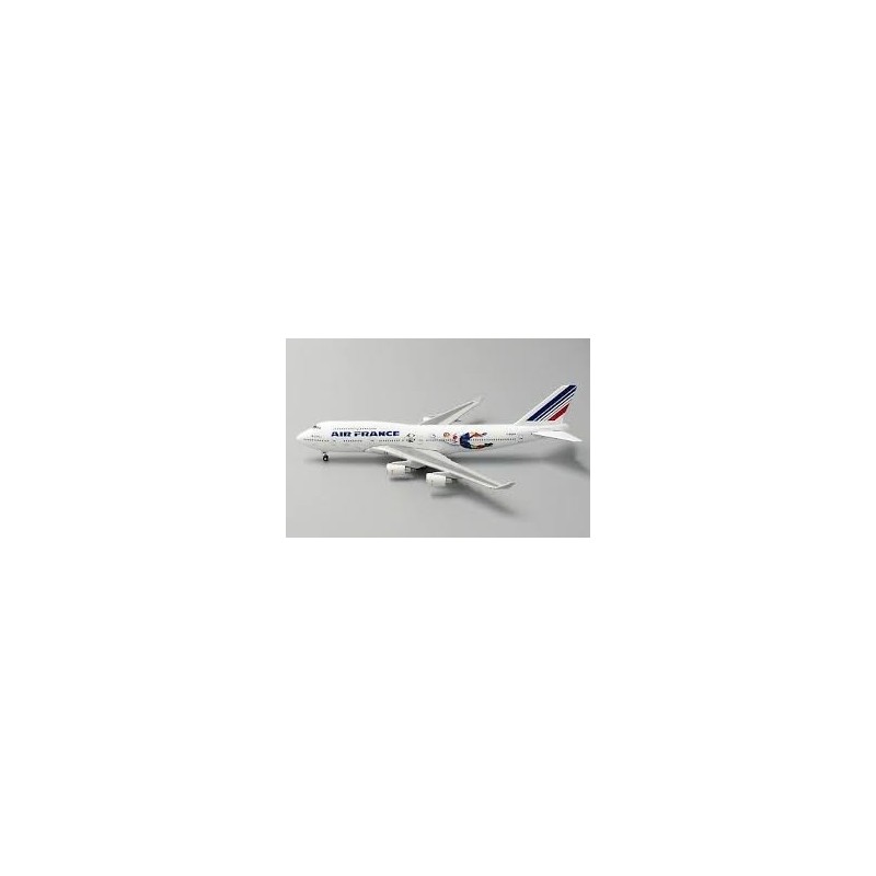Model samolotu Air France B 747-4B3, skala 1:400, metalowy. Malowanie Air France, szczegółowe detale.