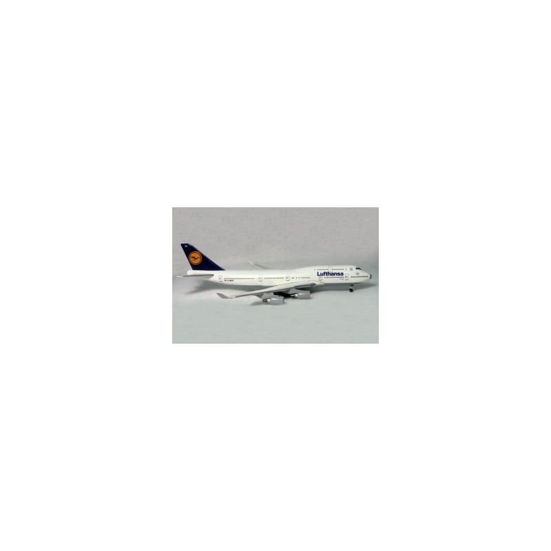 Model redukcyjny Boeing 747-400 Lufthansa "Football Nose", skala 1/500, diecast. Unikalne malowanie, precyzyjne detale.