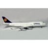 Model redukcyjny Boeing 747-400 Lufthansa "Football Nose", skala 1/500, diecast. Unikalne malowanie, precyzyjne detale.