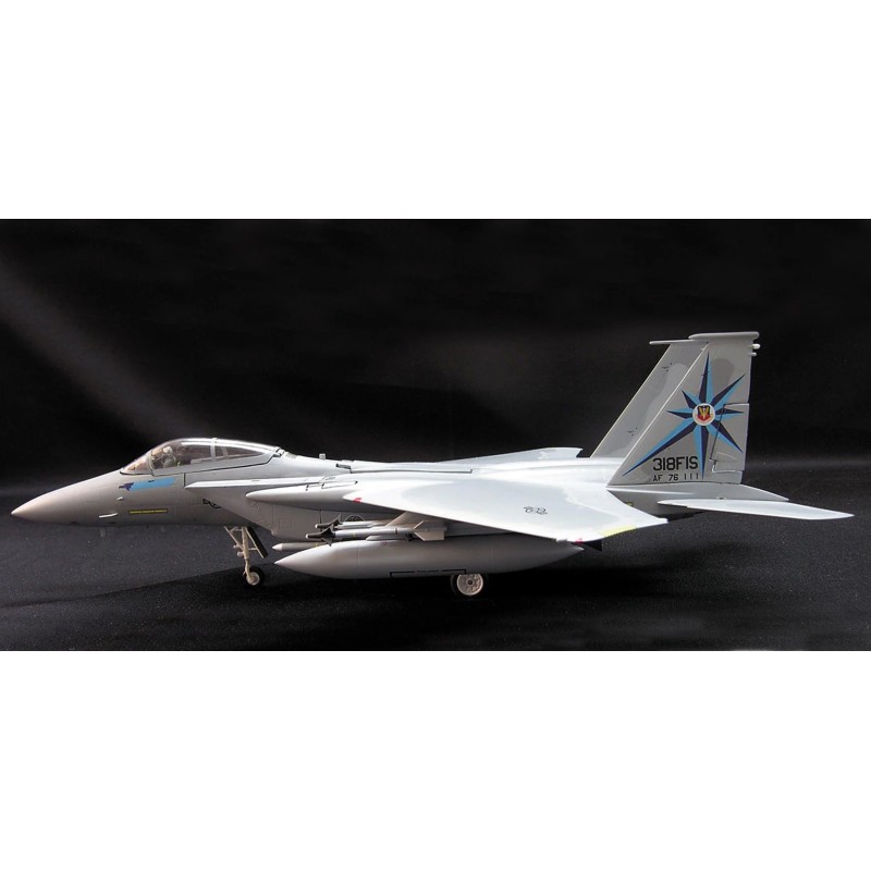 Model F-15 Eagle, skala 1:72, malowanie Sky Guardias.