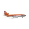 Model redukcyjny McDonnell Douglas DC-10-30, skala 1:500, Herpa. Malowanie CP Air, pomarańczowo-czerwone.