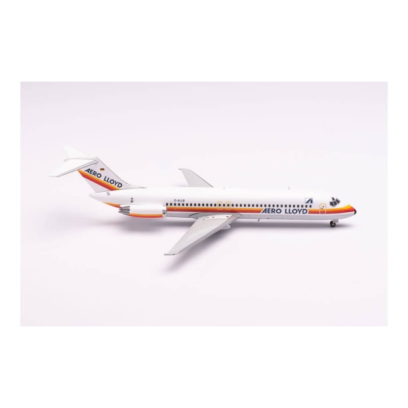Model samolotu Aero Lloyd Douglas DC-9-30, skala 1:200, HERPAA, biały z pomarańczowymi pasami, oznaczenie D-ALLB.