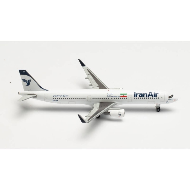 Model samolotu Iran Air Airbus A321, skala 1:500, Herpa. Biały kadłub, logo Iran Air, oznaczenie EP-IFA.