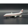 Model redukcyjny Boeing 747-400 JASDF, skala 1:500, HERPA. Biały kadłub, czerwony pasek i logo Japonii.
