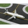 Model samolotu Boeing 737-400, skala 1:400, GeminiJets. Malowanie Alaska Air Cargo, biały kadłub z czarnymi napisami.