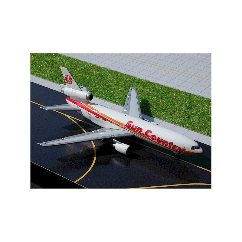 Model samolotu DC-10, skala 1:400, GeminiJets. Malowanie Sun Country Airlines.